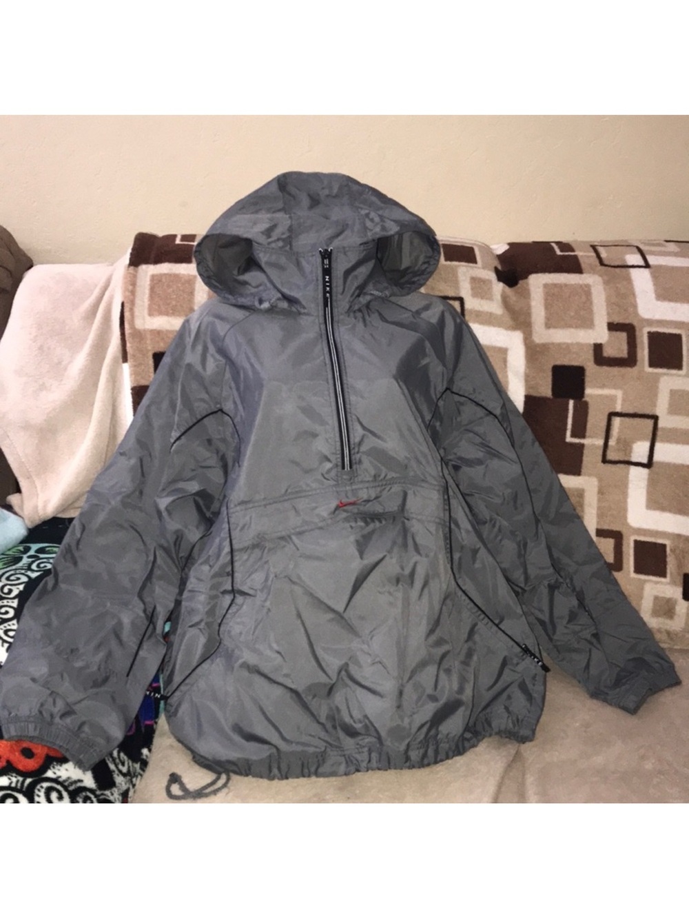 Nike medium Gray and red Hooded Anorak Pullover Jacket damaged